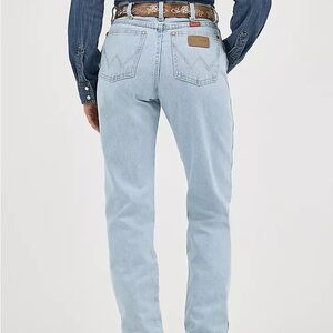 Women’s Wrangler Retro Cowboy cut jeans